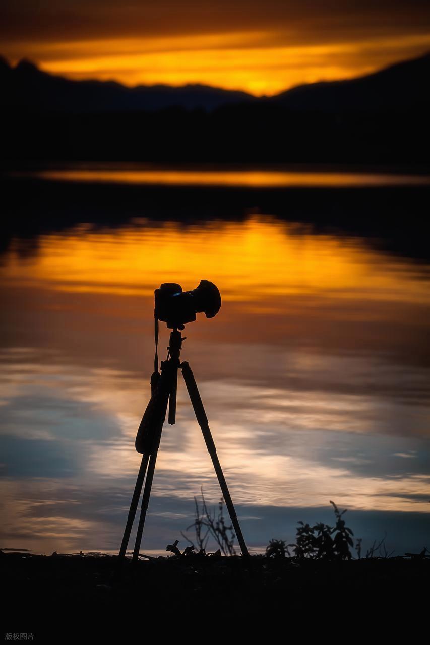 摄影,是器材的较量,还是艺术的探索?