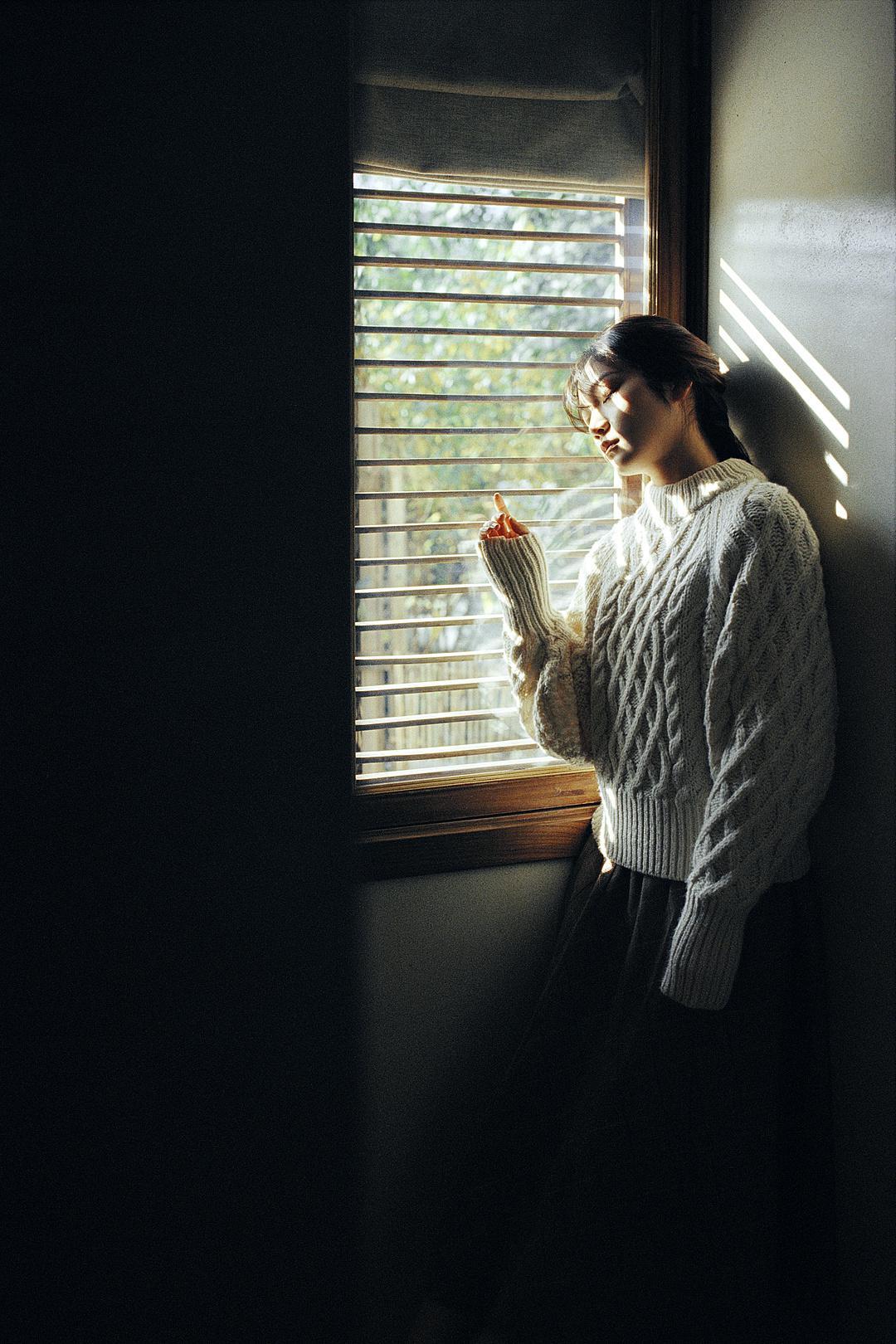 女生在家也能拍美照,值得一试的“小私房”,文艺中透露出情绪感