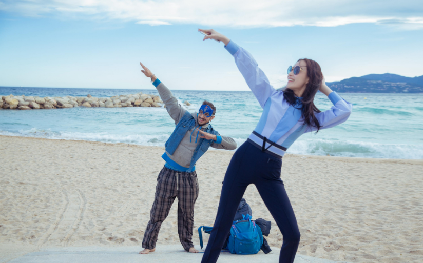 倪妮常用的10个旅行拍照姿势,这样做,拍照美出新高度