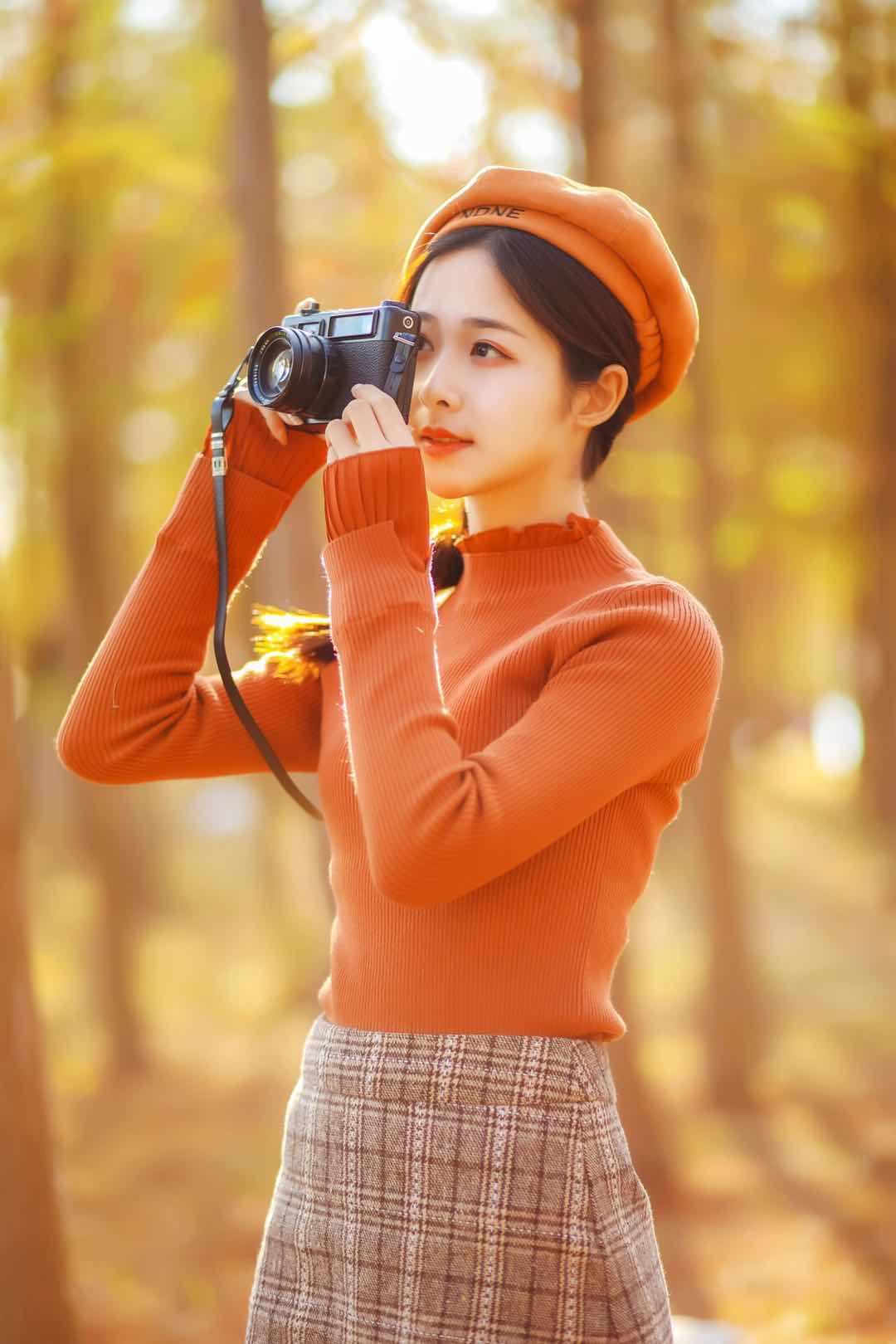 秋意正浓,拍摄一组暖色少女写真,这5个暖秋人像拍摄技巧别错过
