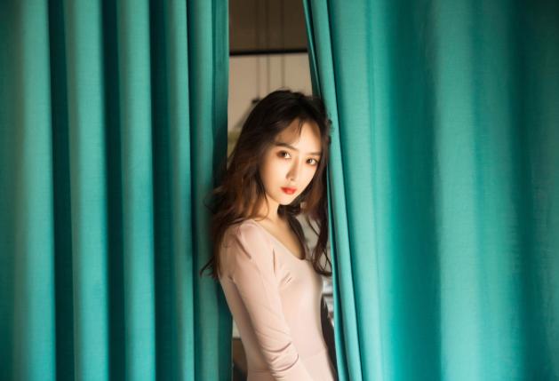 半身照的14个拍照技巧,照着攻略做起来,自然又好看