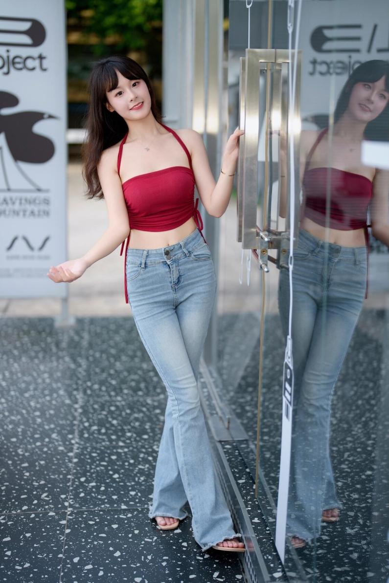 牛仔裤拍照,10个动作,拍照气质漂亮,有颜又有好身材