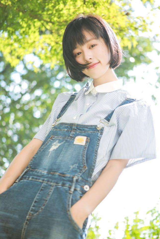 旅拍技巧:路边也想拍美照,不妨试试这8个拍照姿势