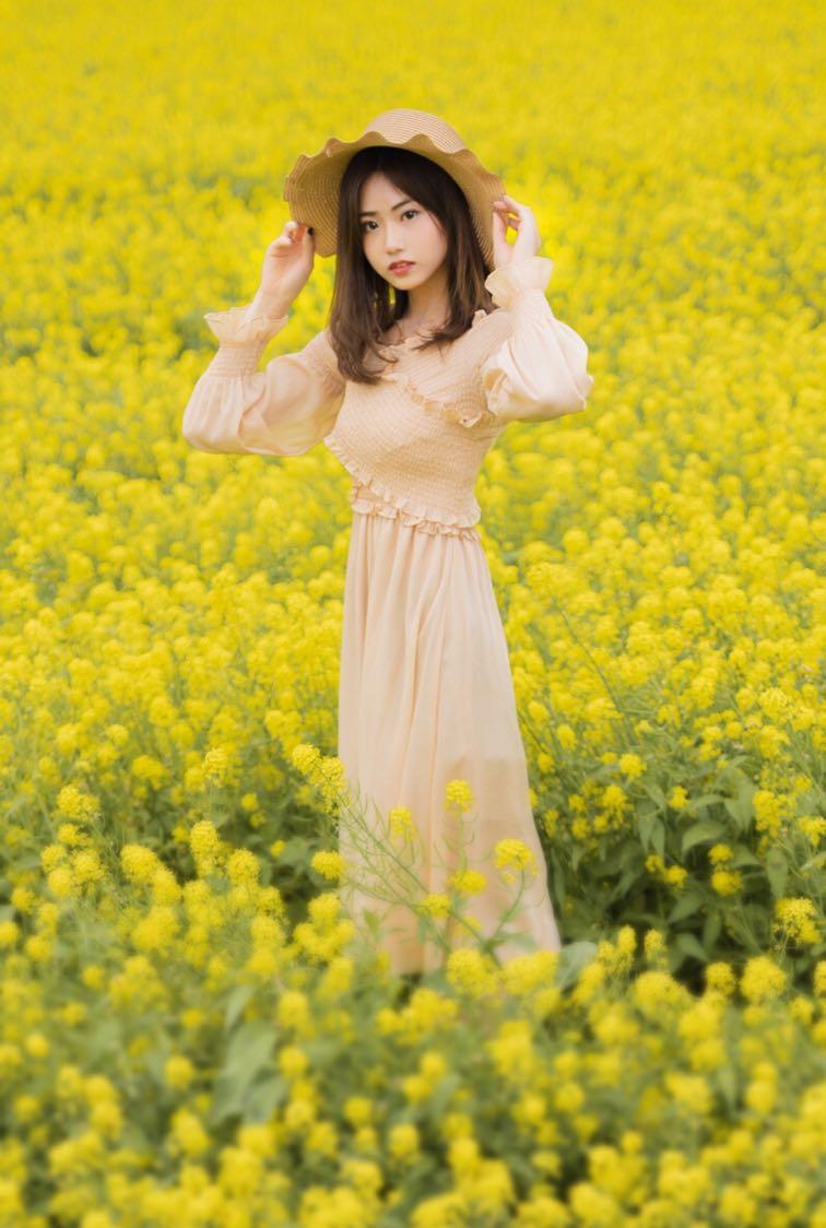 花海拍摄人像常用的7个姿势,都很简单易学,怎么拍都好看